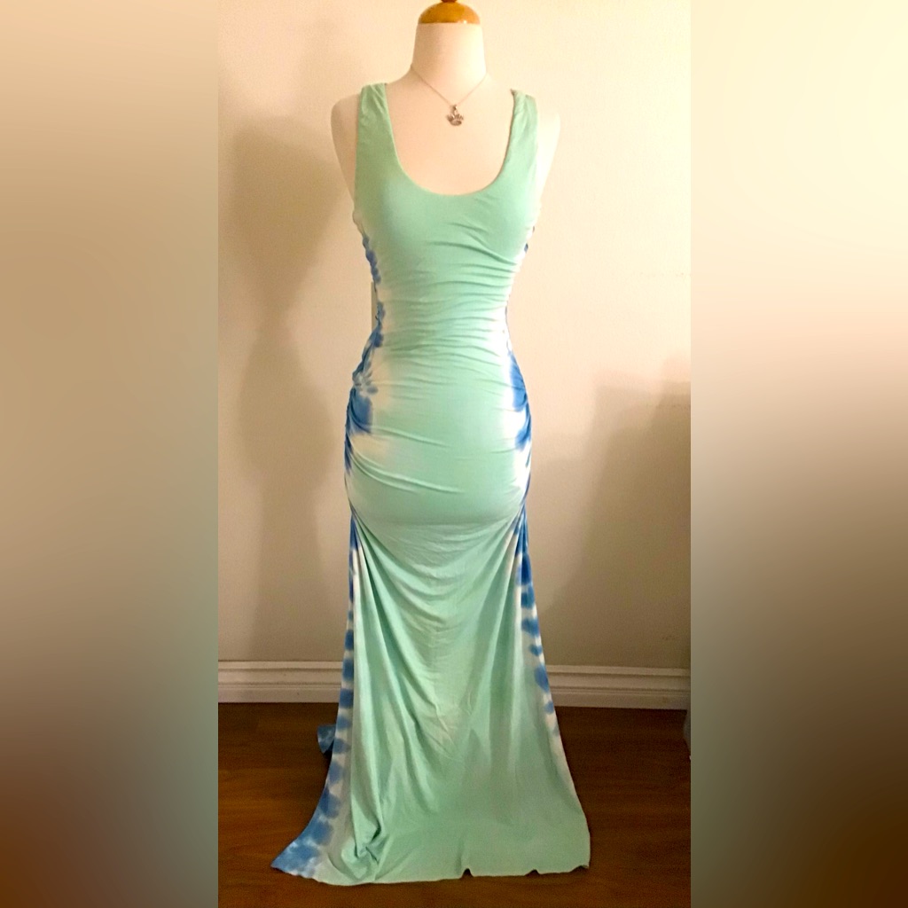 Sky Maxi Dress Size Small